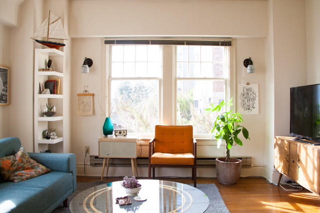 Eclectic Living Seattle My Houzz: Bright and Airy Apartment Beats the Seattle Grey eclectic-living-room