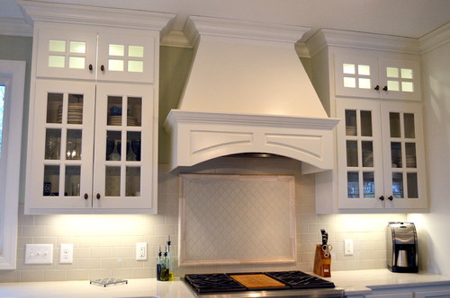 Cambria's Marble Collection Natural Stone Carrara Marble Substitute Light Gray Natural Quartz Countertop Surface Kitchen Countertops Stark White