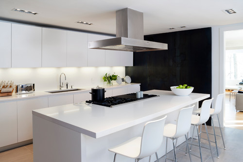 Top 13 White Quartz Kitchen Countertops