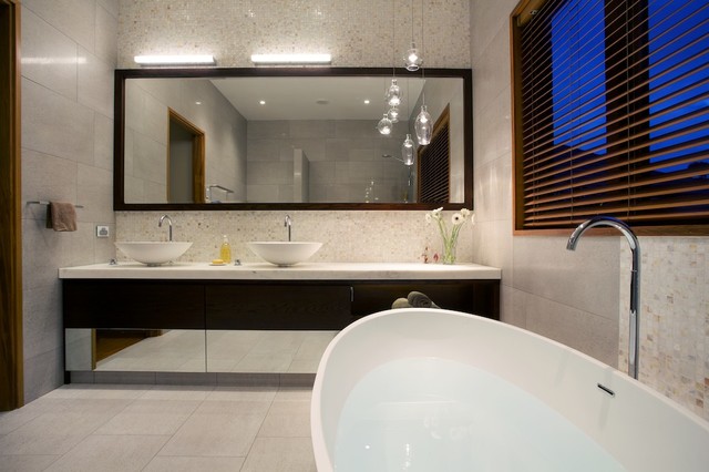 Family Bathroom by Du Bois Design  Contemporary  Bathroom  Auckland 