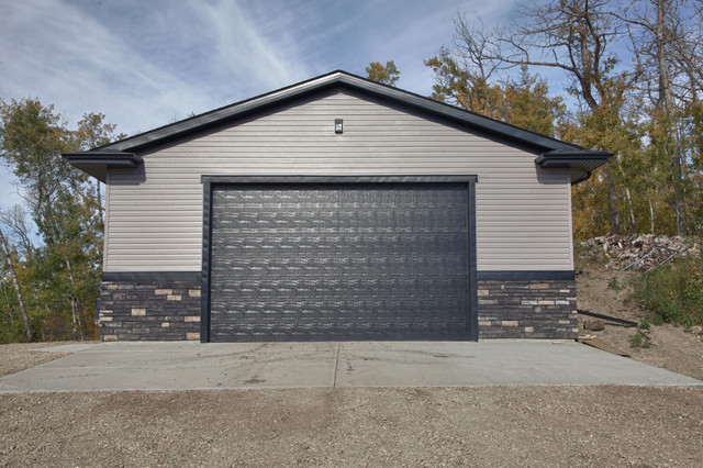 Acreage Estate in Alberta - Contemporary - Garage And Shed - edmonton 