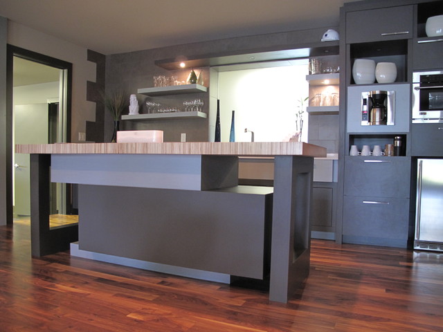 Modern Builder Showroom - Modern - Kitchen - omaha - by Elizabeth