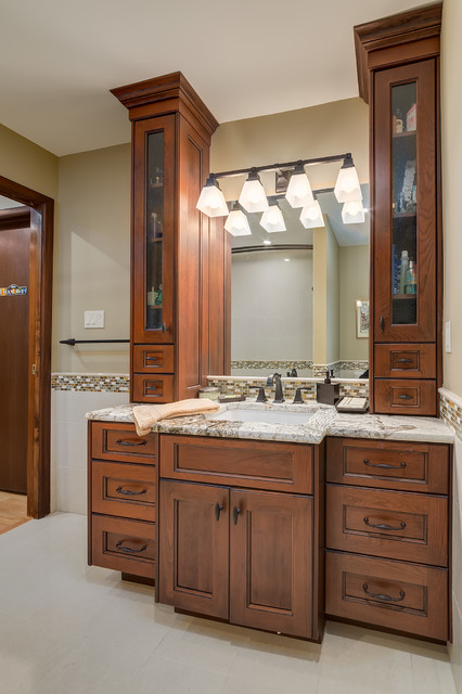  Traditional  Bathroom  Calgary  by Konstrux Developments