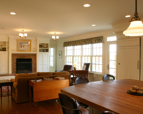 New Old Farmhouse: Family Room and Kitchen