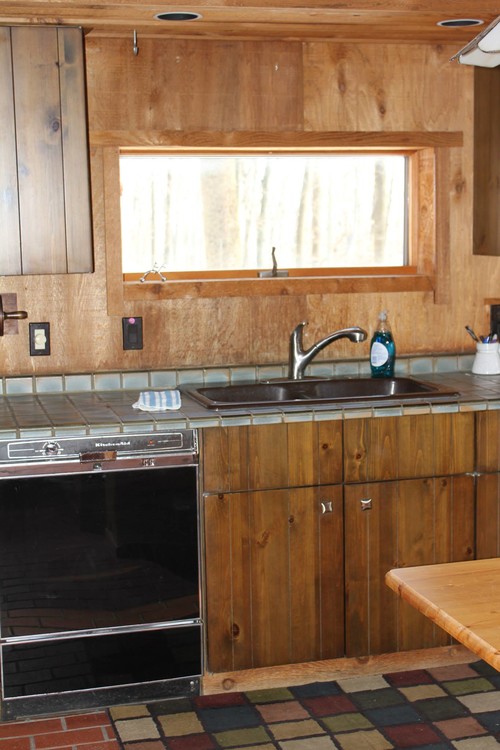 Turning an old modern house into a modern modern house