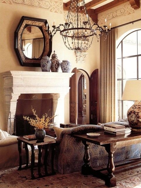 Lighting with architectural stone and antiques (Mediterranean Style