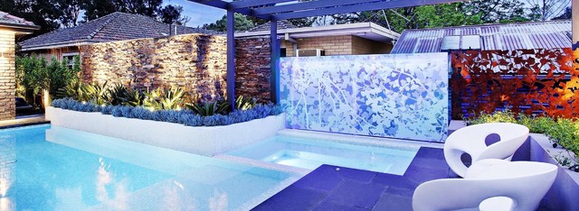 Exterior Modern Look Of Entertaining Area With Pool And The Green Grass Field Near Dining Room Fancy Outdoor For Some Useful Exterior Modern Look Of Entertaining Area With Pool And The Green Grass Field Near Dining Room Fancy Outdoor For Some Useful