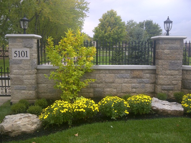 Driveway Gates - Traditional - Home Fencing And Gates - Toronto - by P