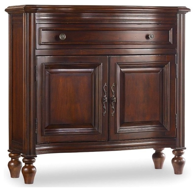 Hooker Furniture Hall Chest Traditional Accent Chests And