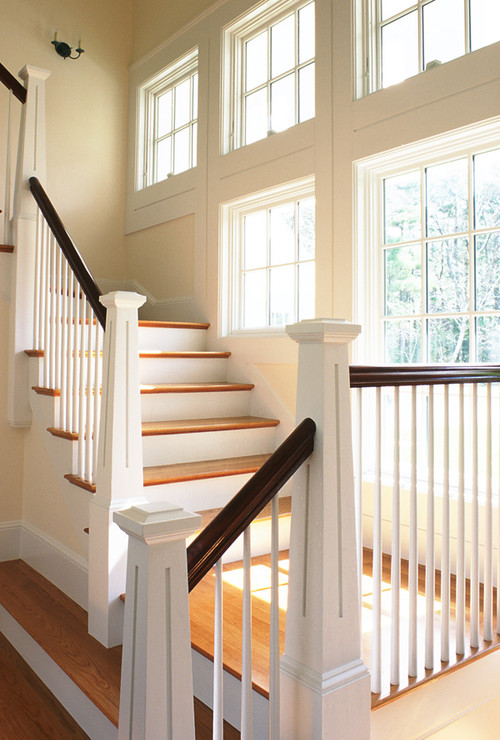 Like the use of colour dark rail, white spindles and risers, light