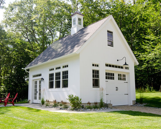 Cottage Garage Doors Home Design Ideas, Pictures, Remodel ...