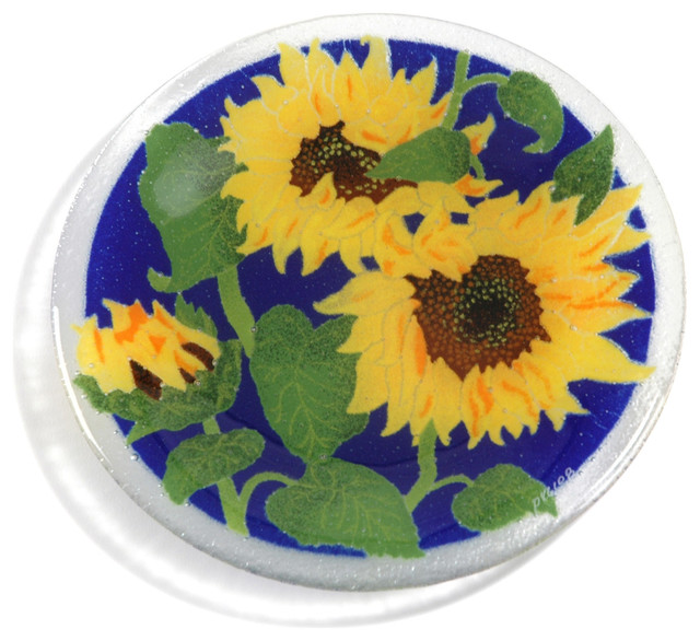 8" Sunflower Plate Traditional Decorative Plates by Peggy Karr