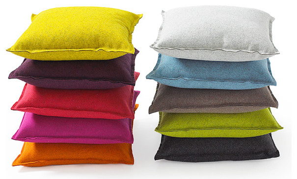 modern-decorative-pillows.jpg (605×366)