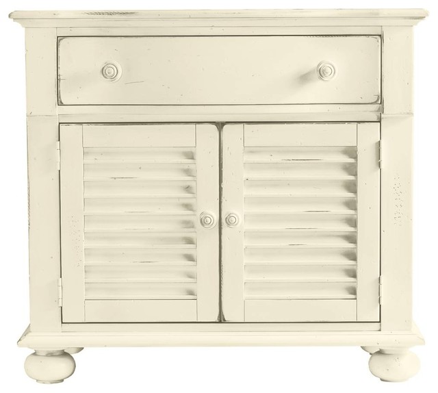 Coastal Living CottageSummerhouse Chest Beach Style Accent Chests