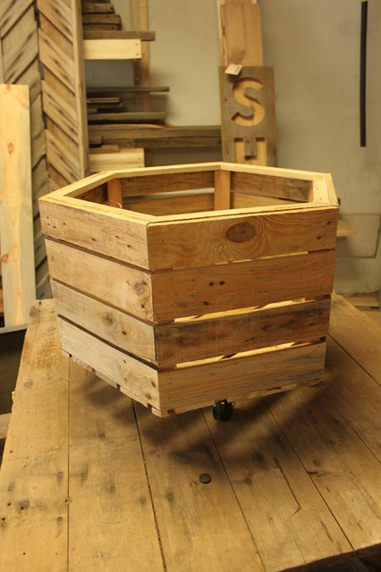 toy chest on casters