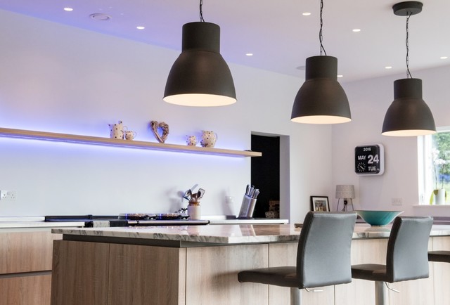 conventional rustic kitchen