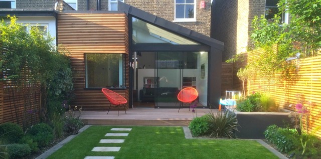 contemporary-home-fencing-and-gates.jpg