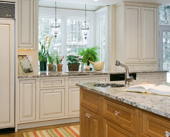SPECIALTY KITCHENS HUDSON NH - Traditional - Kitchen ...