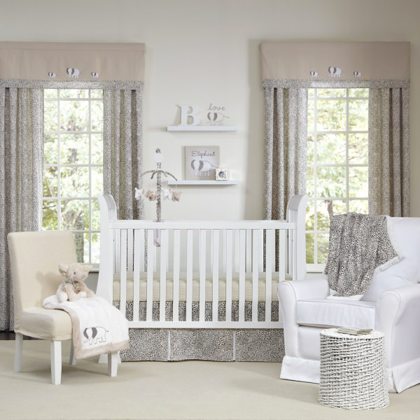 The Sweet Safari by Wendy Bellisimo 5piece Crib Bedding Set