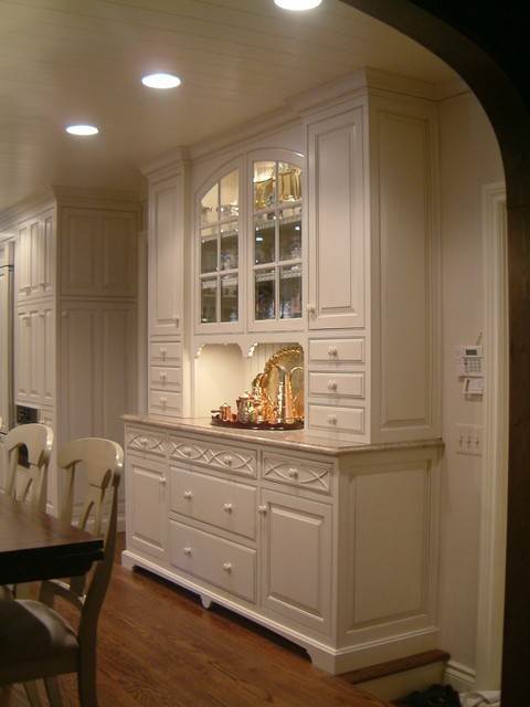 kitchen hutch - Traditional - Kitchen - Detroit - by M B Wilson