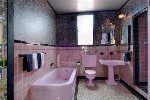 Pink Silver Black bathroom
