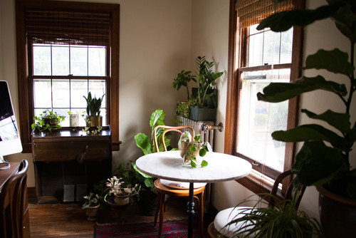 My Houzz: Creative Couple Furnishes a 1920