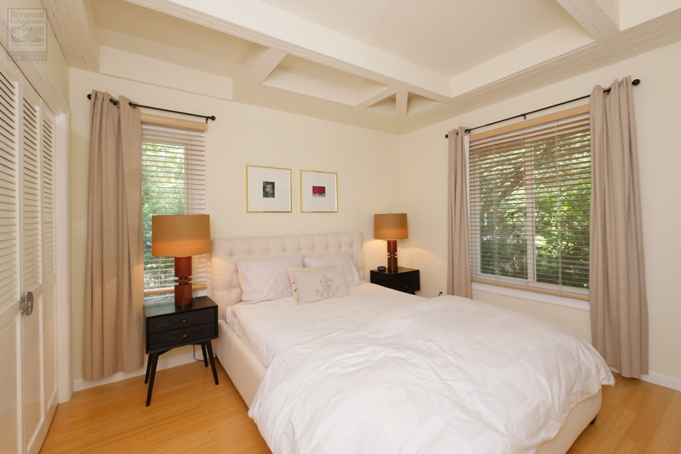 Stylish Bedroom With New Casement And Sliding Window Chambre Newark