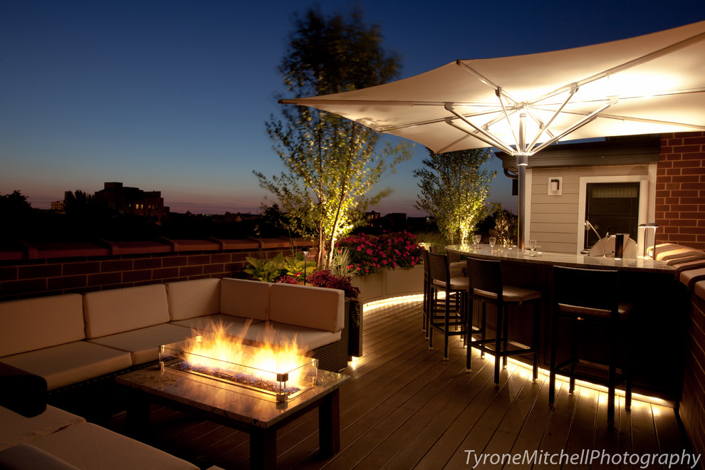 Cozy Rooftop Contemporary Deck Chicago By Tyrone Mitchell