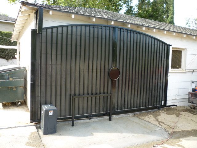 Metal Driveway Gates Moderne Fa Ade Los Angeles Par Decorative