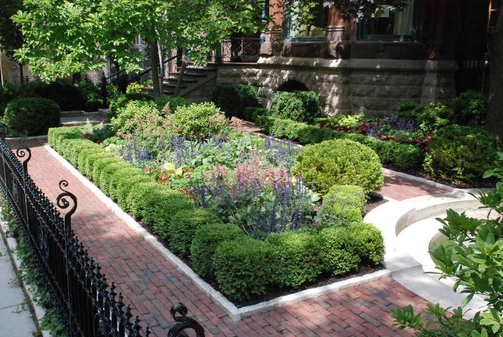Victorian Stroll Garden Traditional Landscape Chicago By
