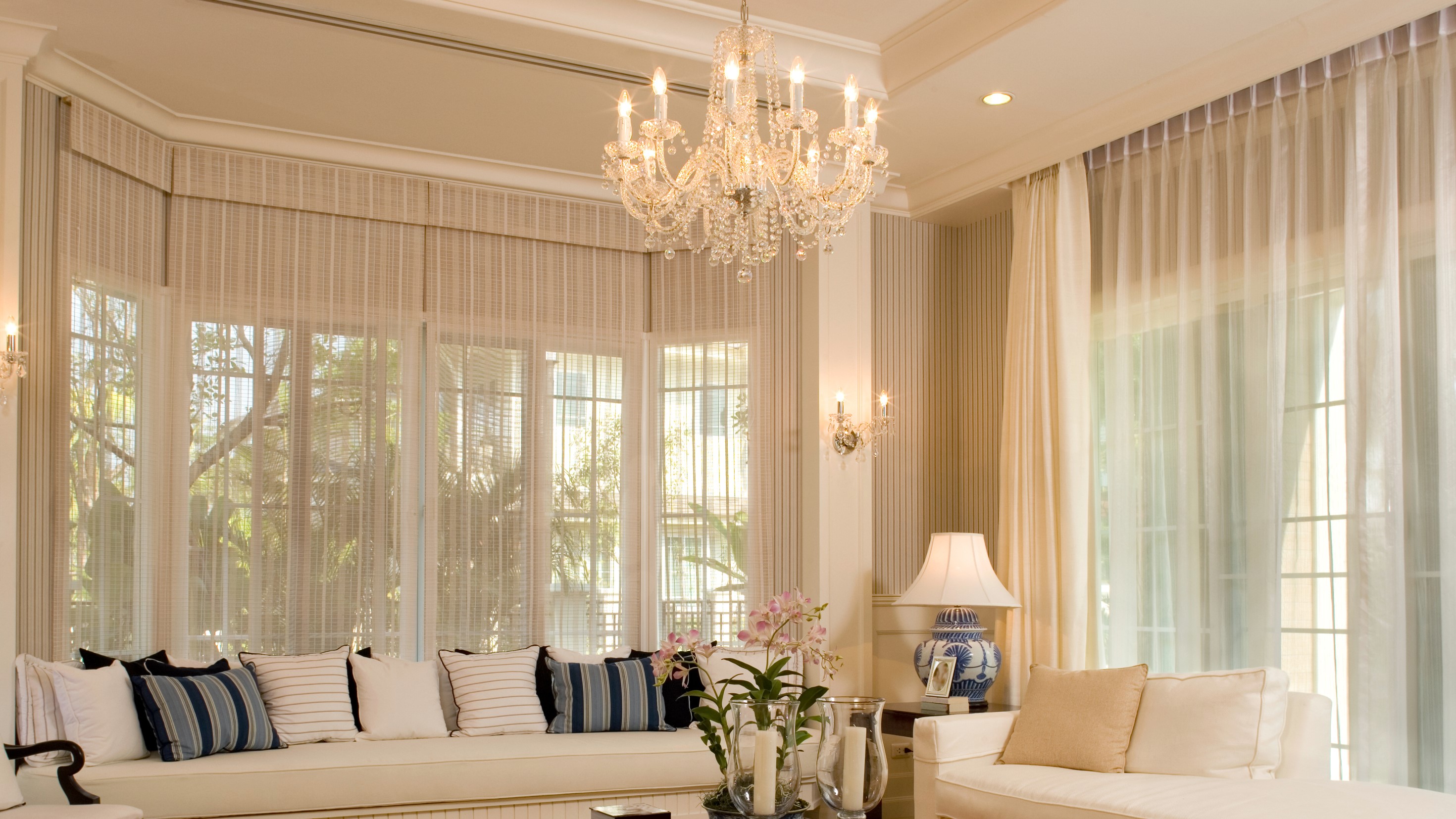 About Drapes And Decor