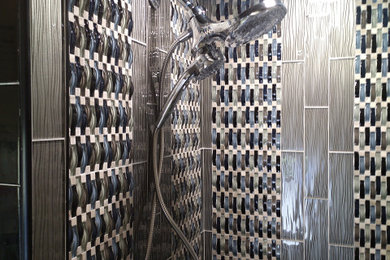 Example of a bathroom design in Cleveland