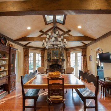 Old-fashioned dining room