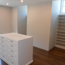 Walk-in with Island; Falls Church, VA - Closet Organizers