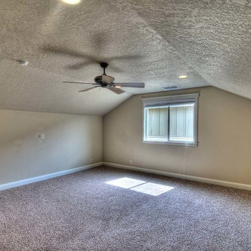 339 W Producer Dr in Paramount