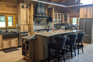 Mountain style kitchen photo in Atlanta