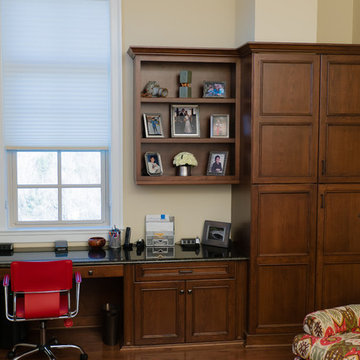 Jim's Library, Bar & Built-Ins.