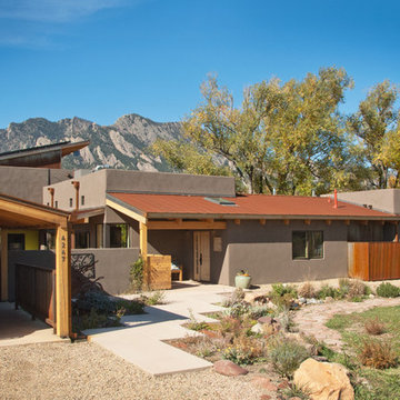 Creekside Courtyard