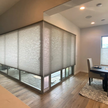 Woodside Homes Honeycomb for Corner Slider