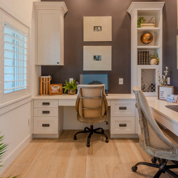 301 Buttonwood Ln Home Office