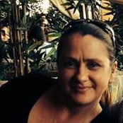 Ruth McPhail's photo