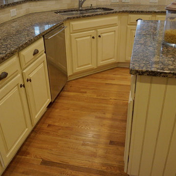 Glazed Traditional Kitchen