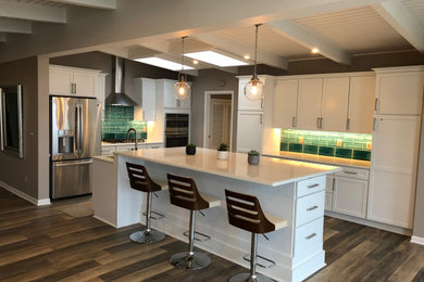 Inspiration for a mid-sized coastal kitchen remodel in Detroit