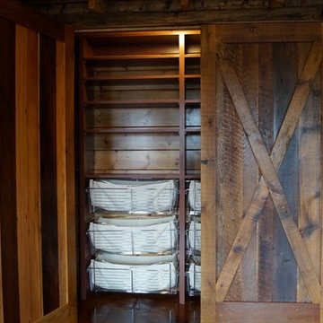 Mora, Minnesota Hunting Cabin