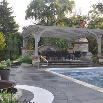 Outdoor Dining Delight