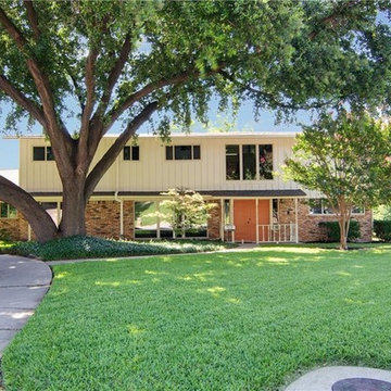 Starlight Brady Bunch Home