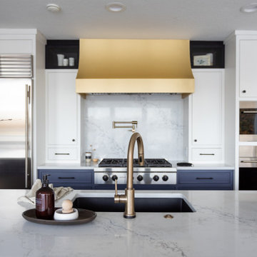 LakeMeHappy- Kitchen