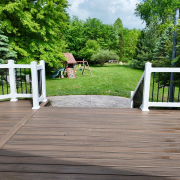 Family-Friendly Outdoor Retreat: DreamDecks' Versatile Design