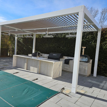 Open Aire Alfresco Competes Against The Elements Of Weather