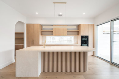 Design ideas for a contemporary kitchen in Sydney.